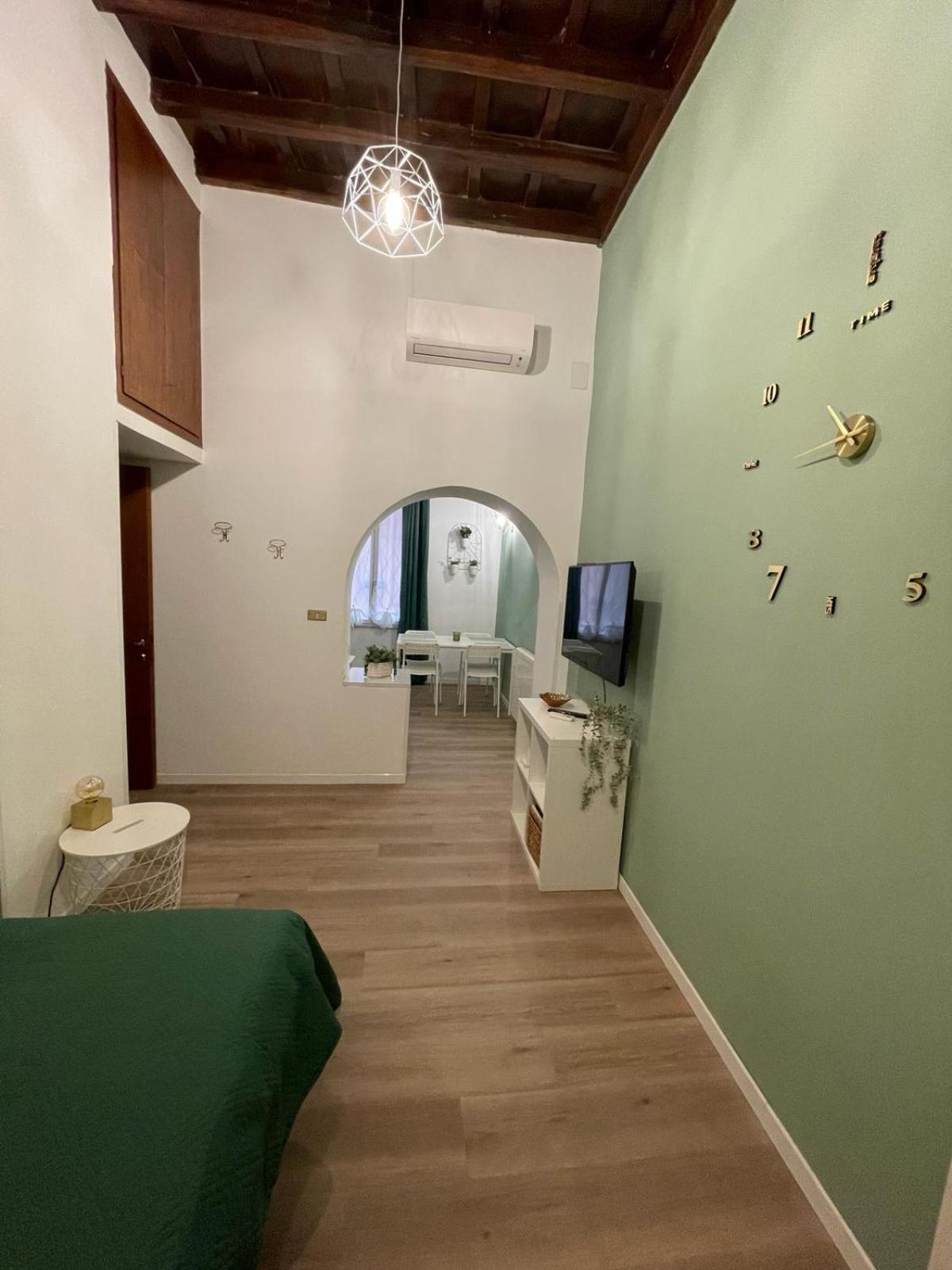 רומא Urbana Al Colosseo מראה חיצוני תמונה